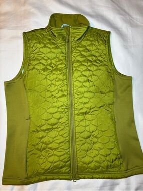 L.L. Bean Light Green Zip Thinsulate Quilted Puffer Vest Womens 1X Camping